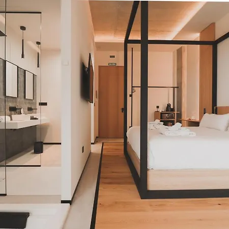Atmos Boutique Otel Outes