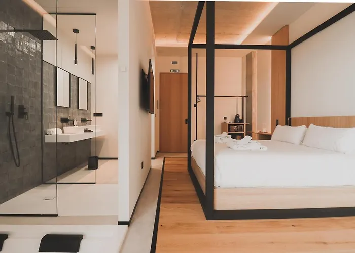 Atmos Boutique Otel Outes